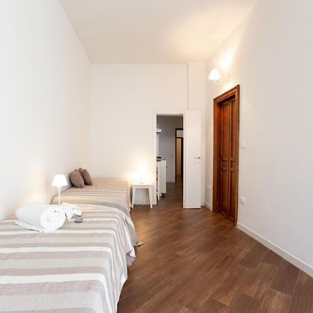 Quattro Canti Charming Flat Palermo Luaran gambar